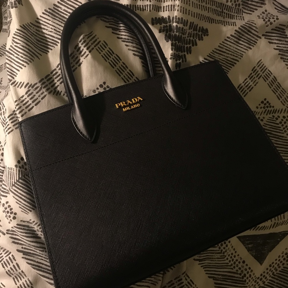 Black crossbody / satchel
